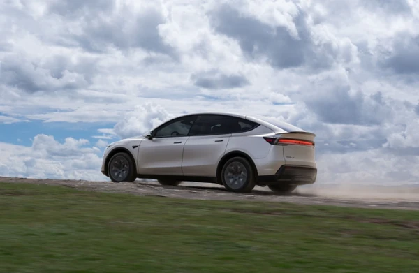 2月中国纯电汽车销量排名公布 小米YU7力压Model Y